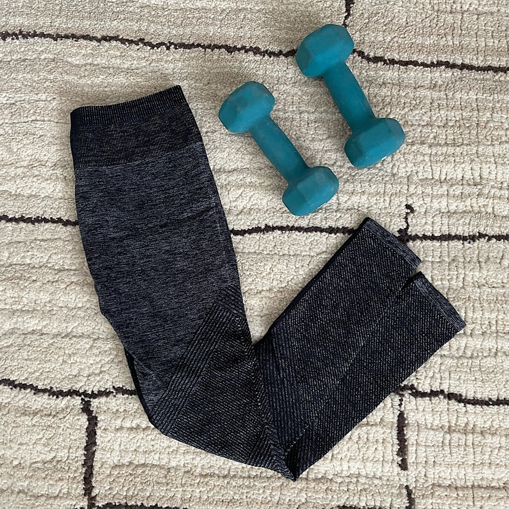 Fabletics Black/Gray Mid-Rise Full-length Leggings, Size Small